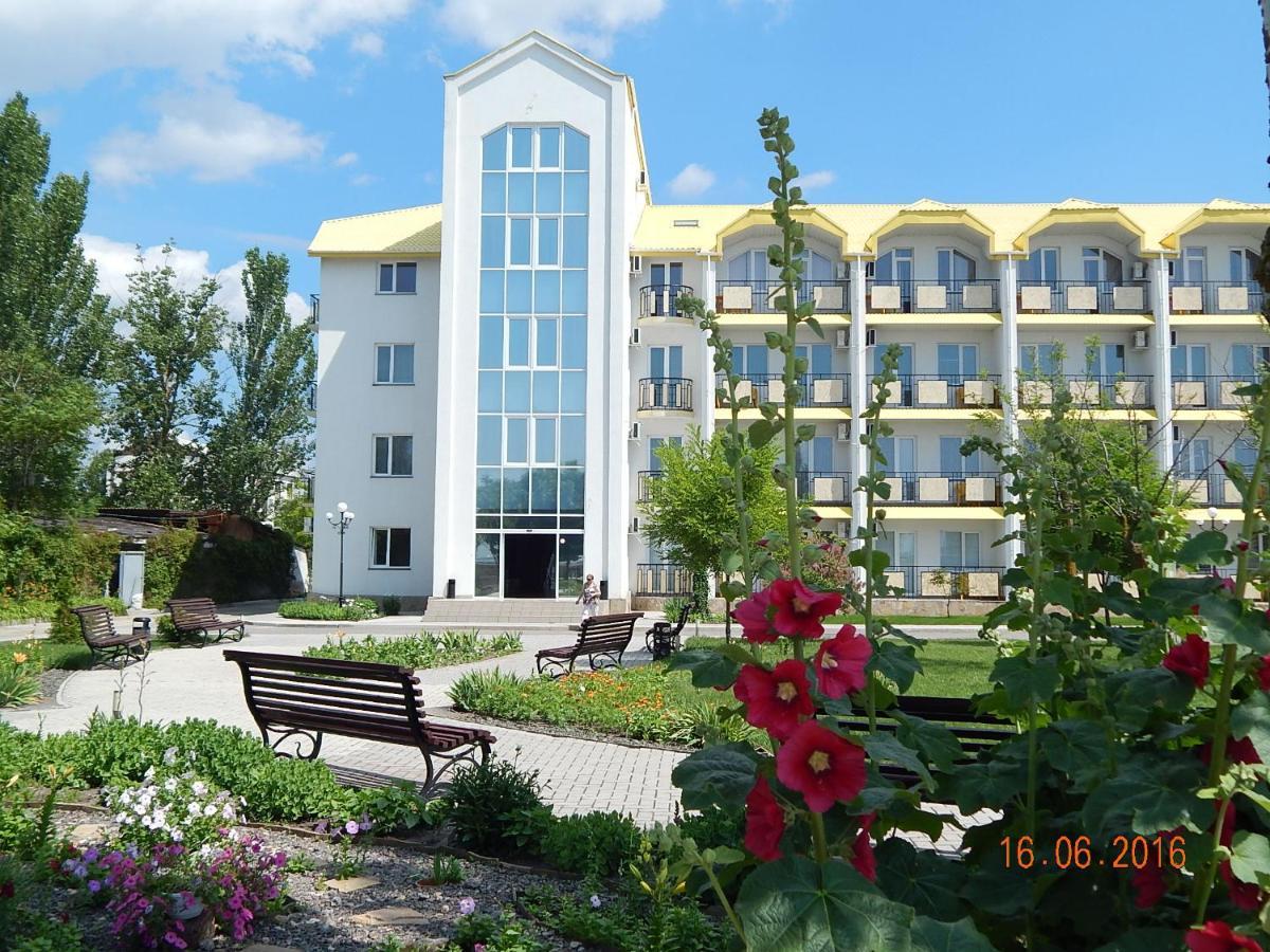 Отель Мелиоратор-Юг Kobleve Exterior foto